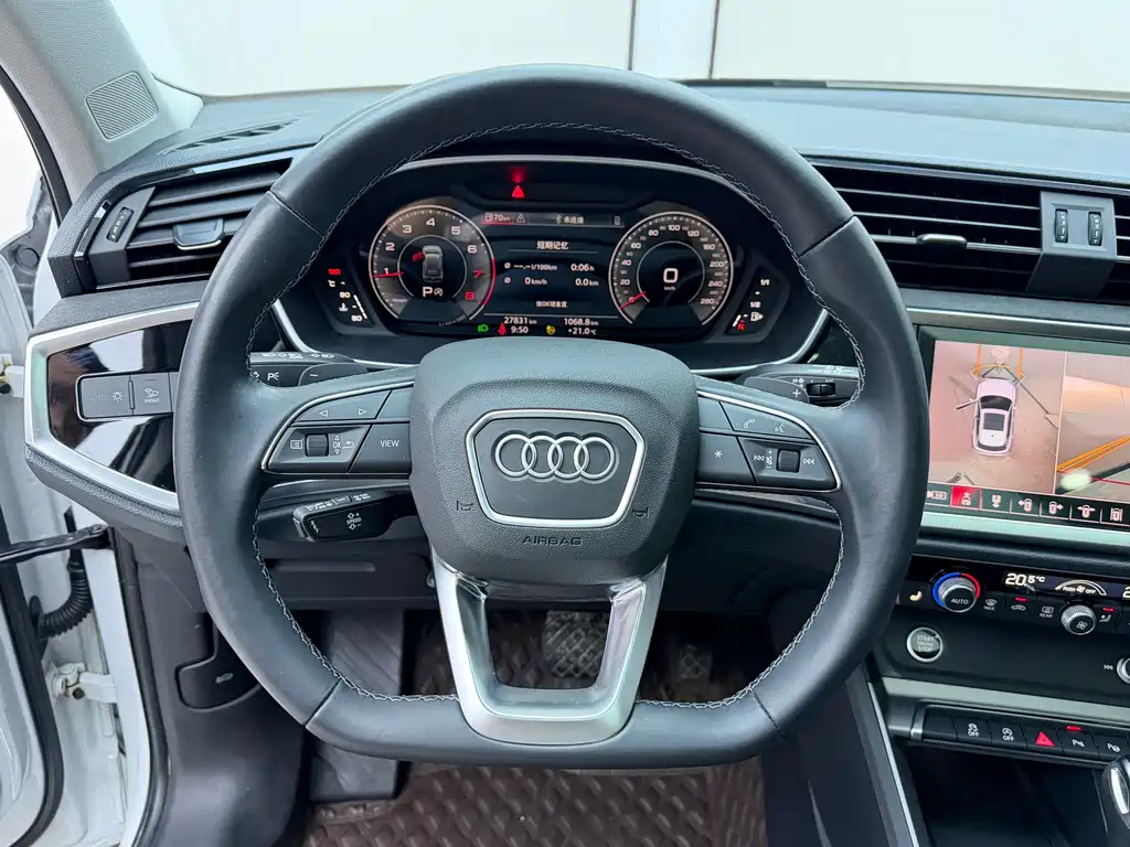 Audi Q3 2022 — фото 11
