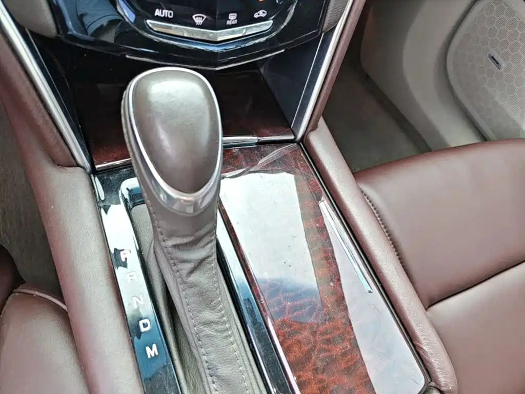 Cadillac XTS 2015 — фото 14