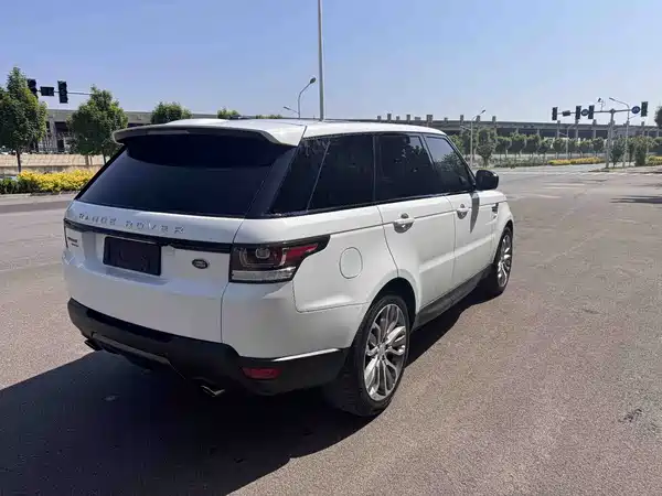 Land Rover Range Rover Sport 2016