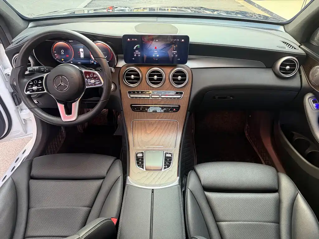 Mercedes-Benz GLC 2023 — фото 13