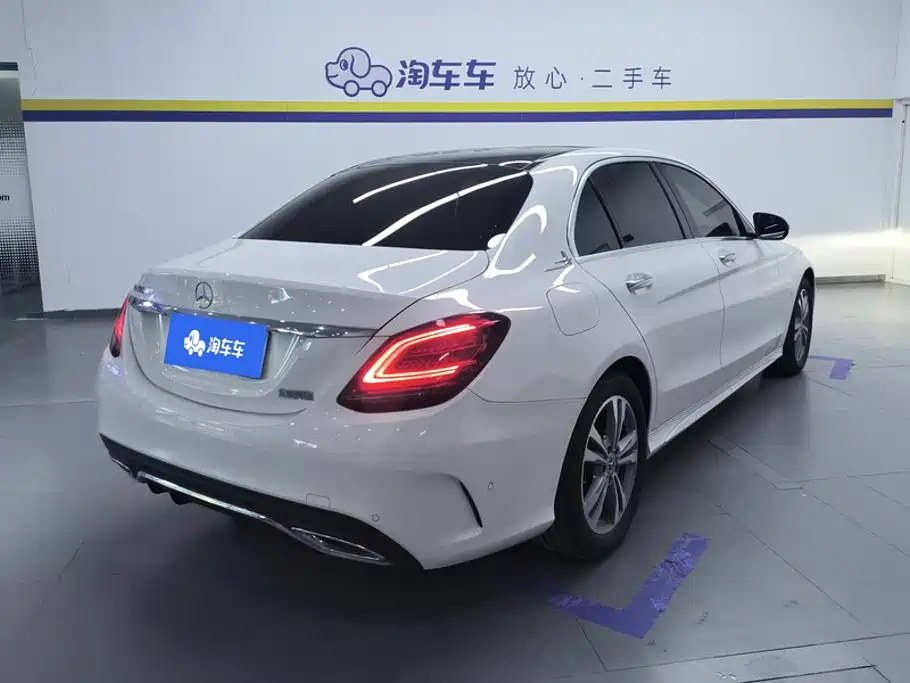 Mercedes-Benz C-Class 2021