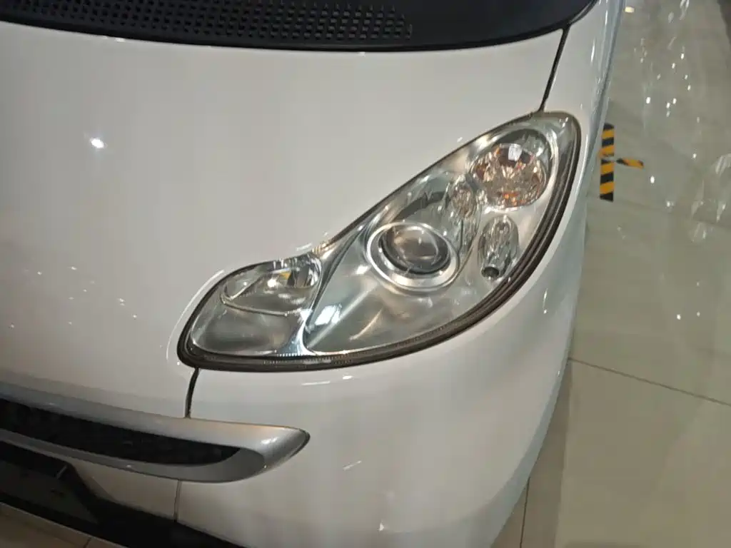 smart Fortwo 2015 — фото 24