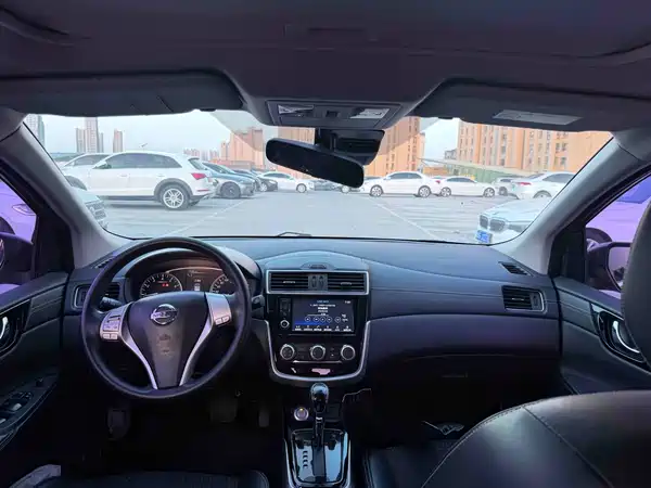 Nissan Tiida 2018