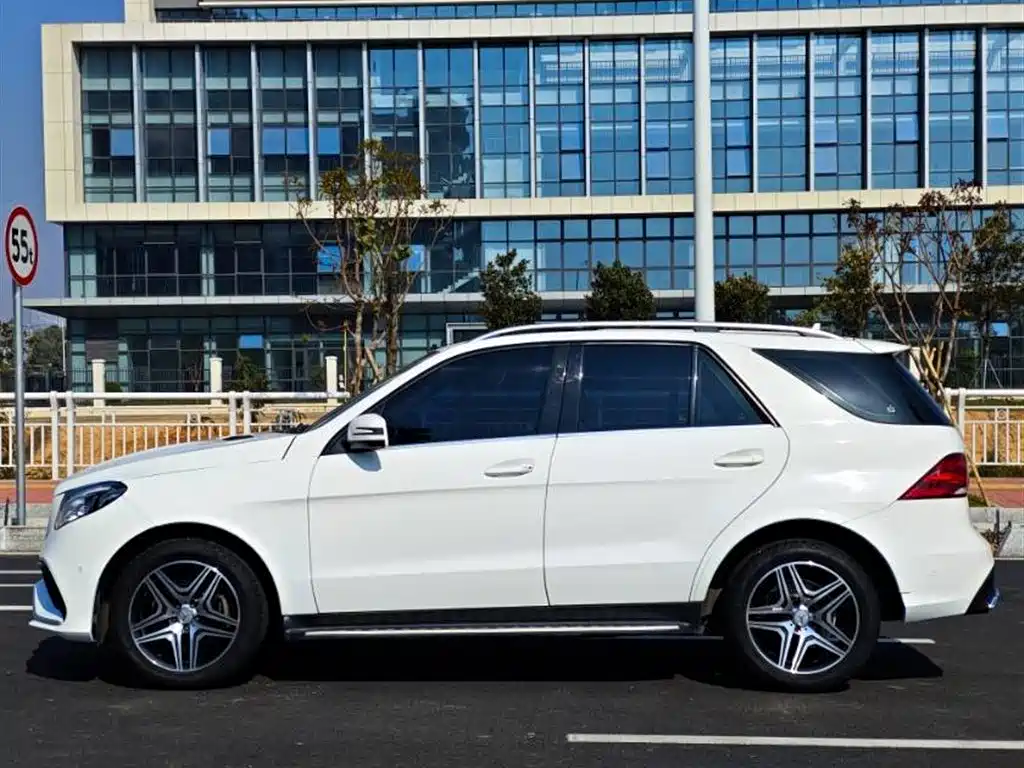 Mercedes-Benz M-Class 2015 — фото 15
