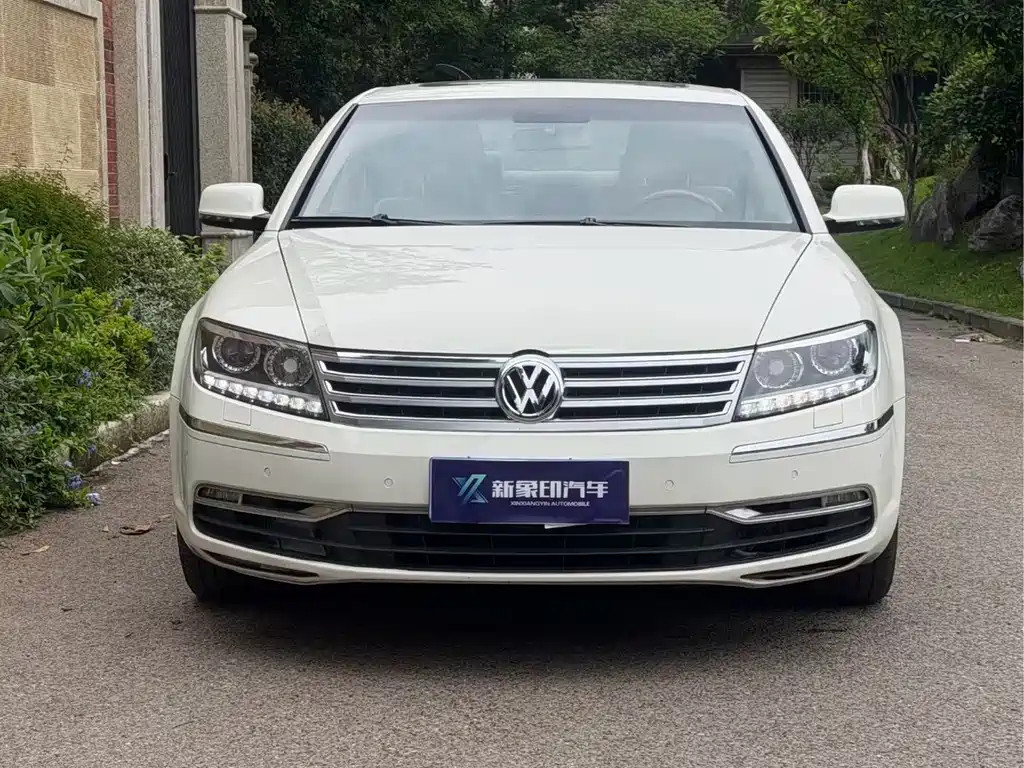 Volkswagen Phaeton 2012