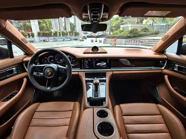 Porsche Panamera New Energy 2023
