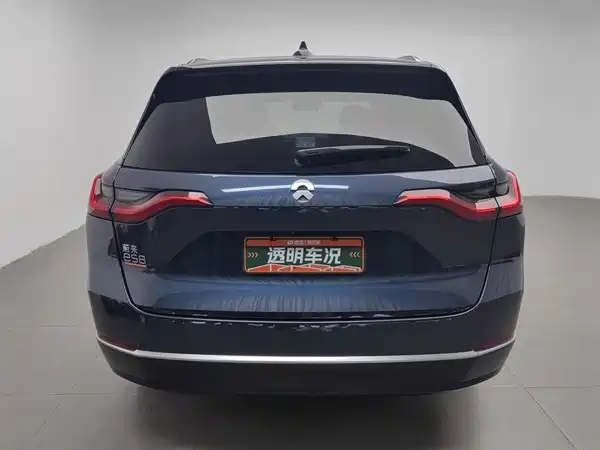 NIO ES8 2022