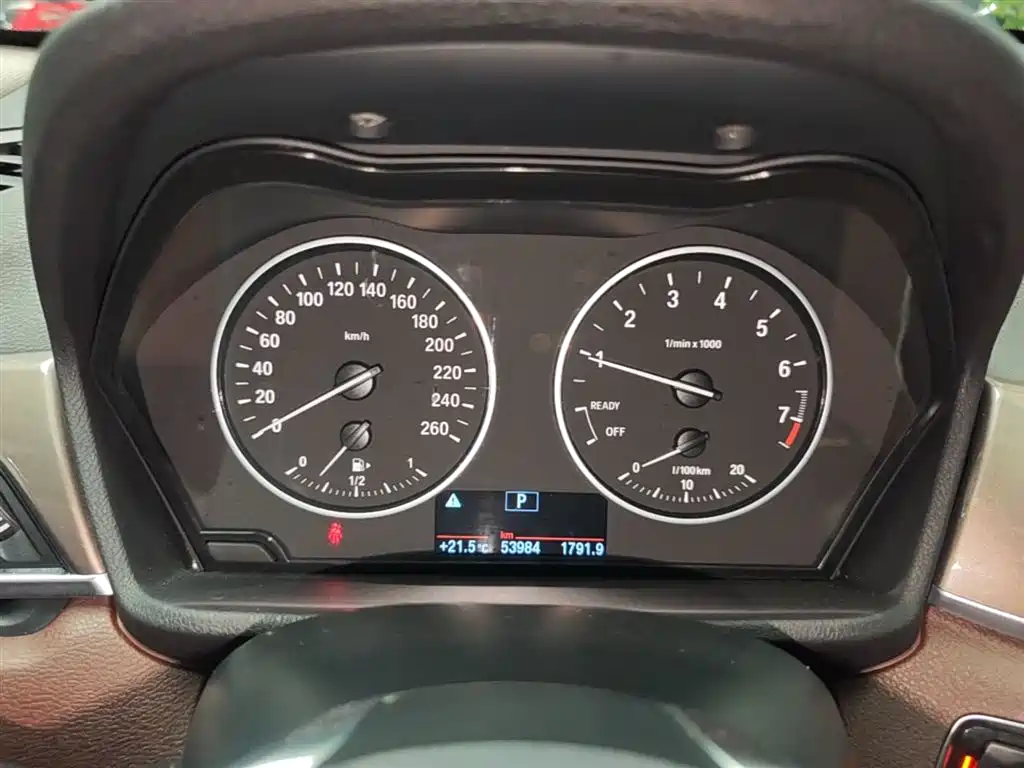 BMW X1 2018 — фото 12