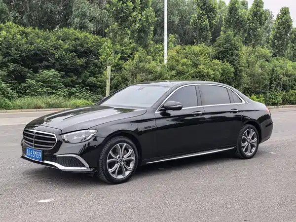 Mercedes-Benz E-Class 2022