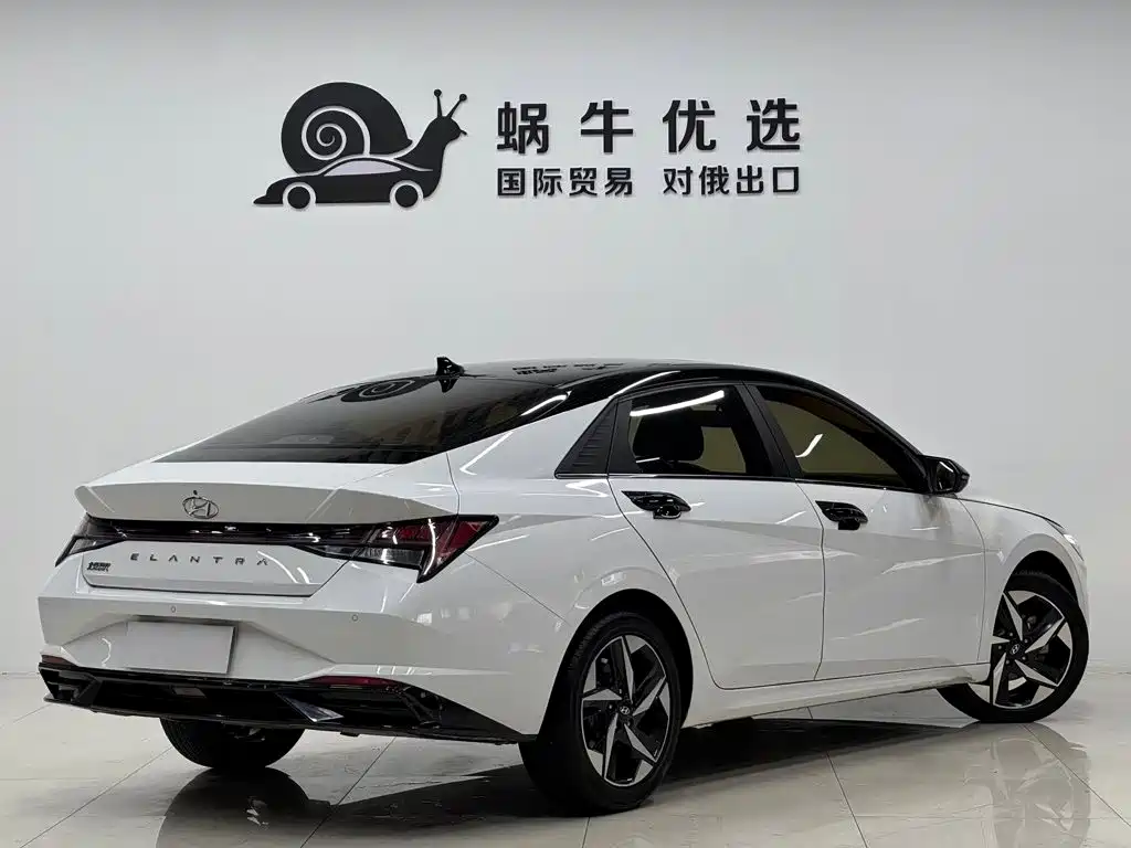 Hyundai Elantra 2023