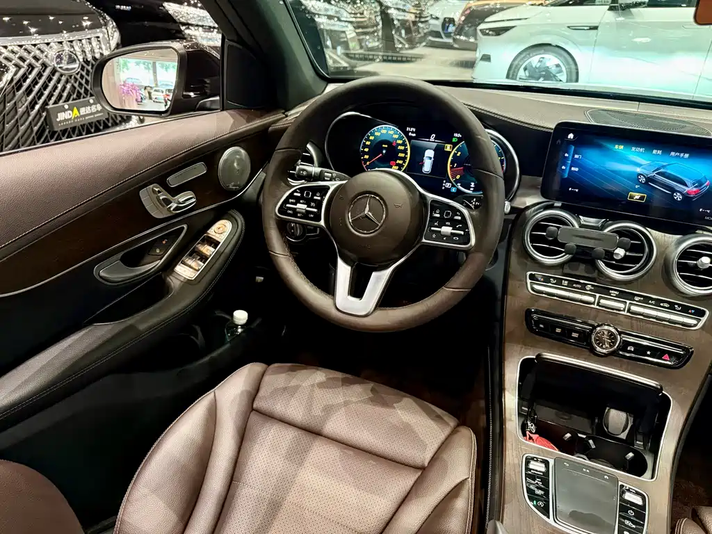 Mercedes-Benz GLC 2021 — фото 12