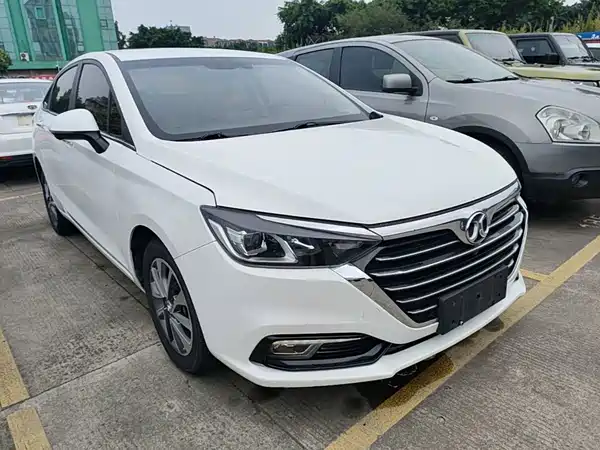 BAIC Shenbao D50 2018