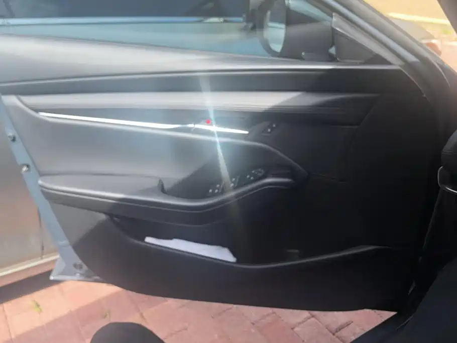 Mazda 3 Angkesela 2024