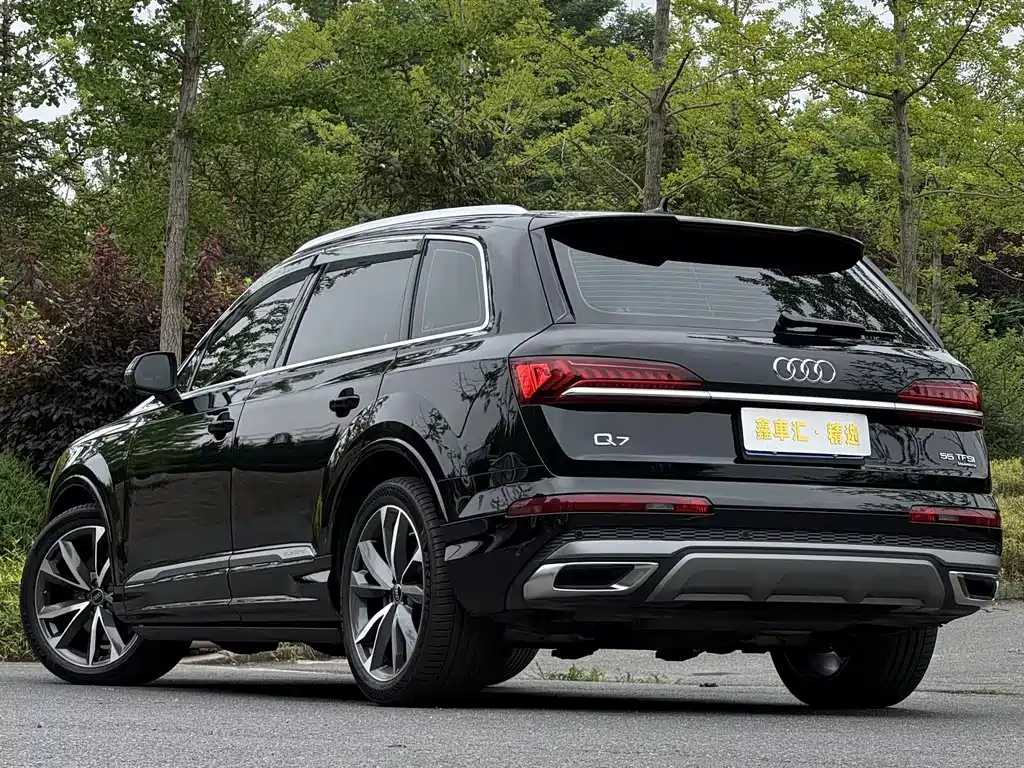 Audi Q7 2023 — фото 9