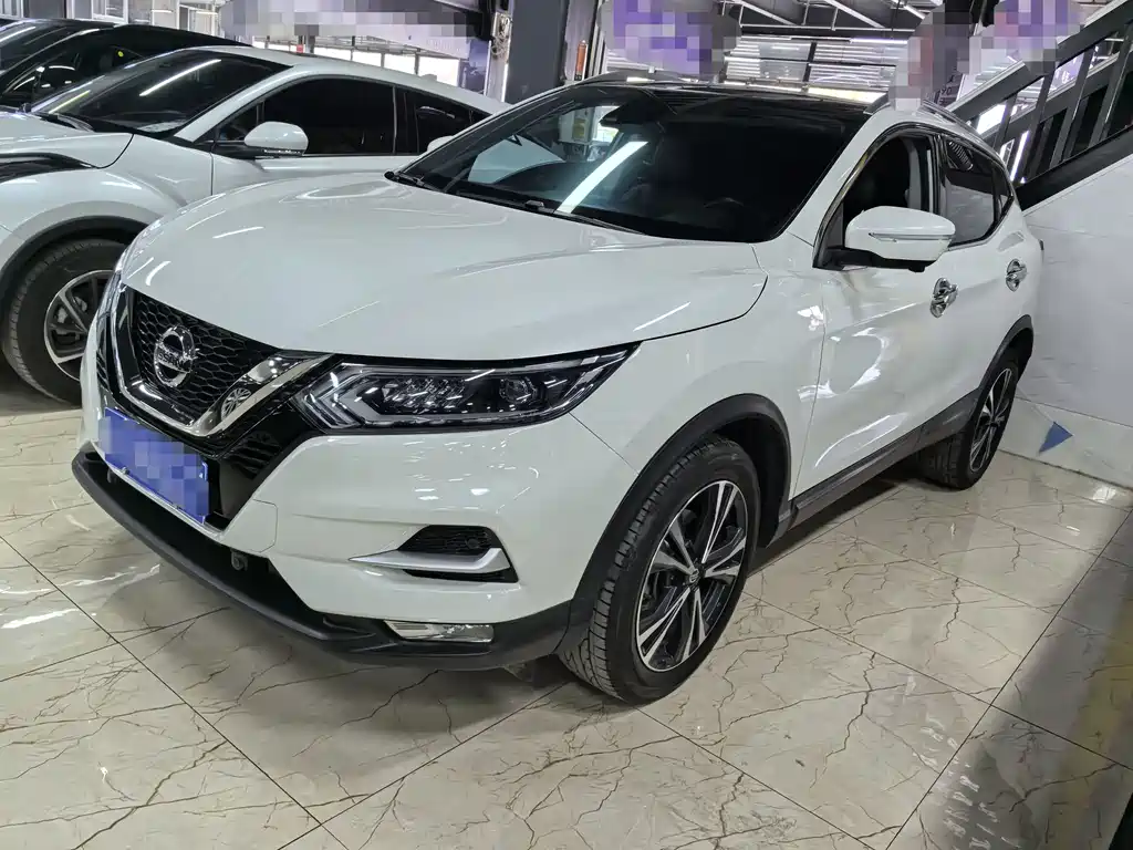 Nissan Qashqai 2023 — фото 1
