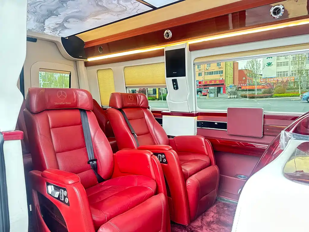 Mercedes-Benz Sprinter 2018 — фото 14
