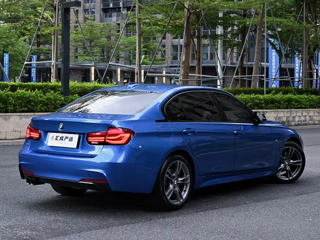 BMW 3 Series 2019 — фото 5