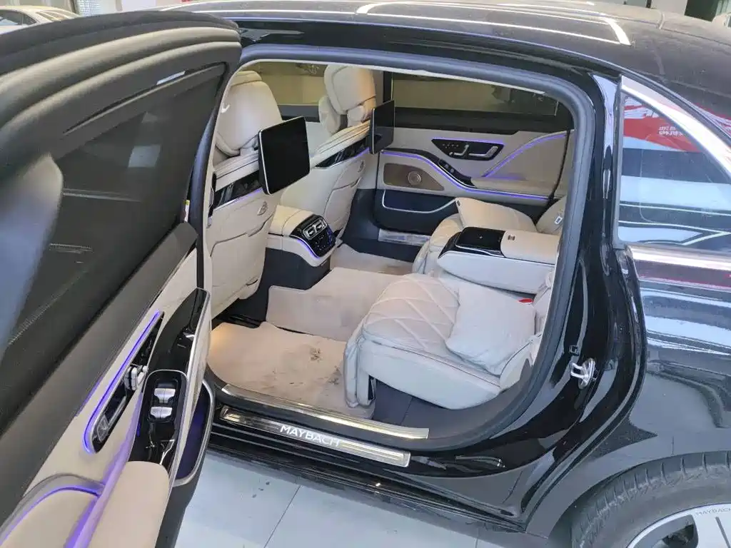 Mercedes-Benz Maybach S-Class 2023