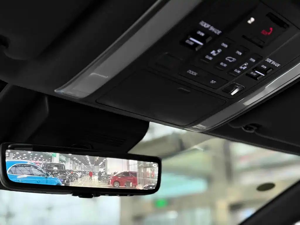 Toyota Alphard 2024 — фото 13