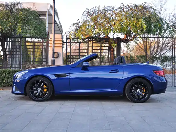 Mercedes-Benz SLC 2016