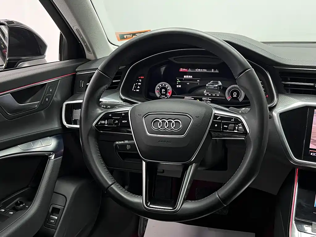 Audi A6 2021 — фото 31