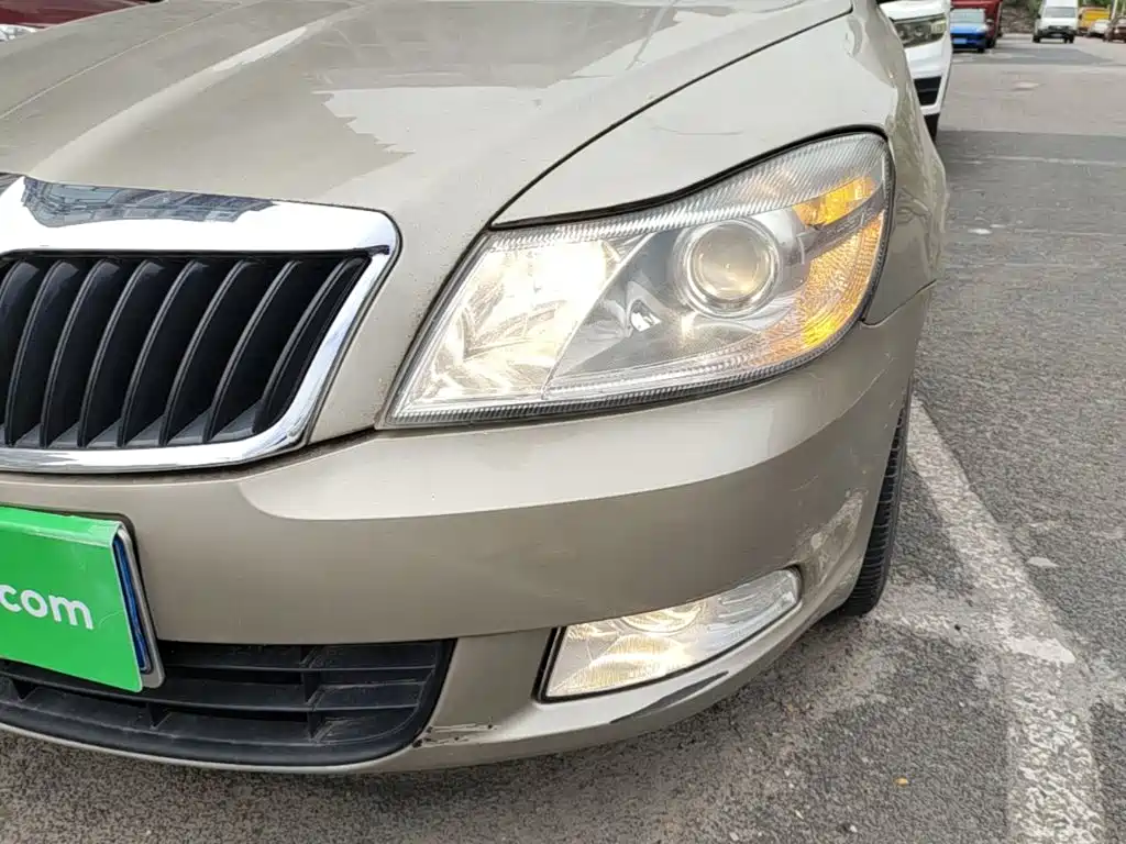 Skoda Octavia 2014 — фото 24