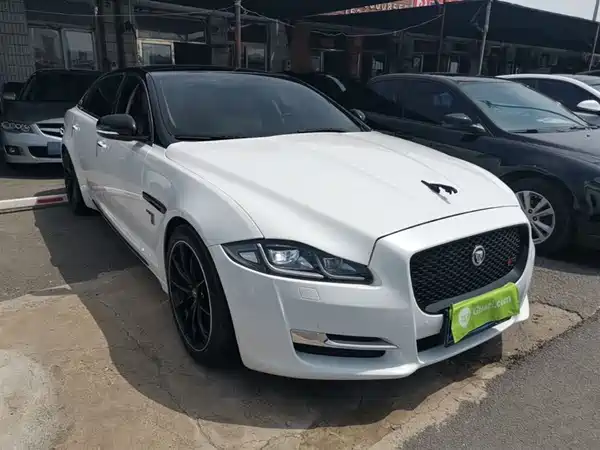 Jaguar XJ 2016