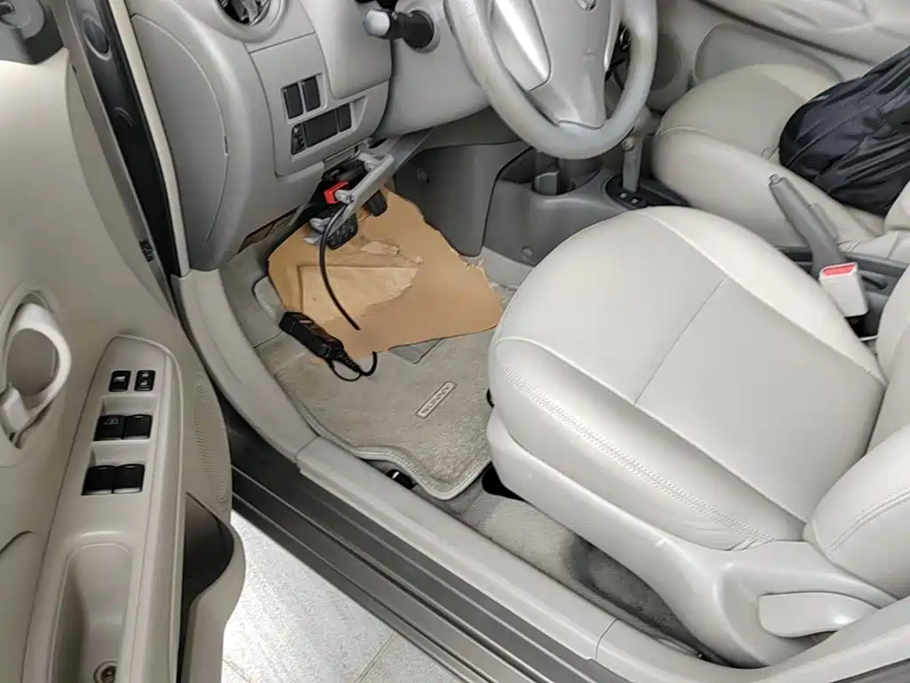 Nissan Sunny 2014 — фото 16