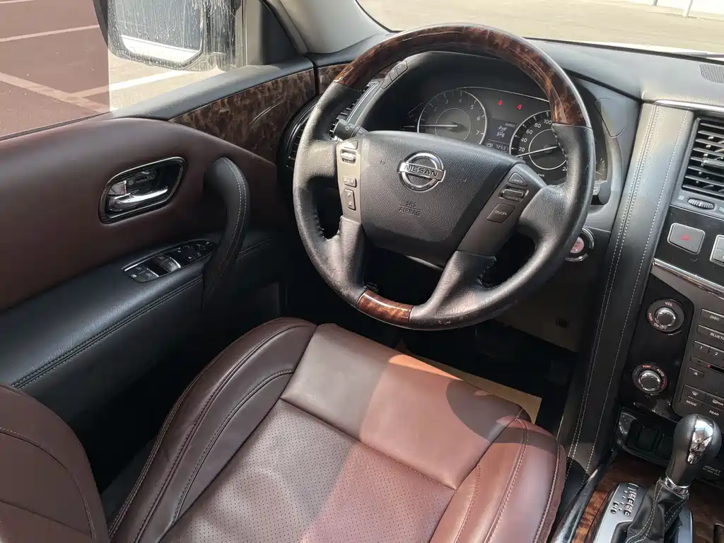 Nissan Patrol 2017 — фото 15