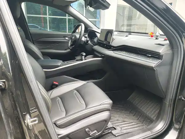 Geely Xingrui 2023