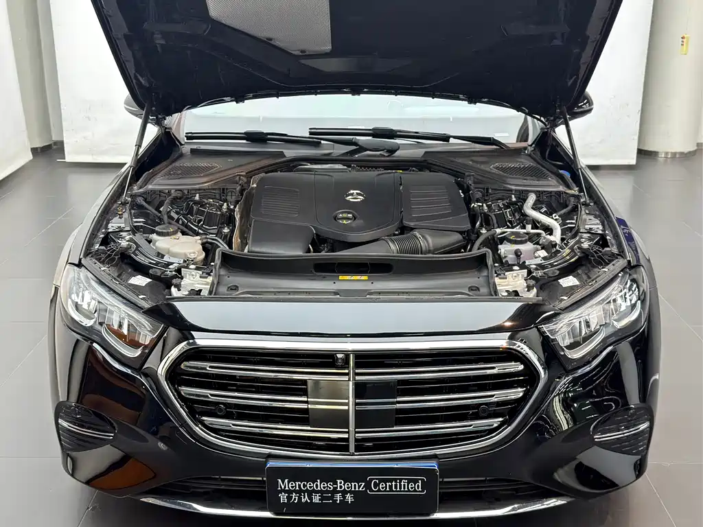 Mercedes-Benz E-Class 2024