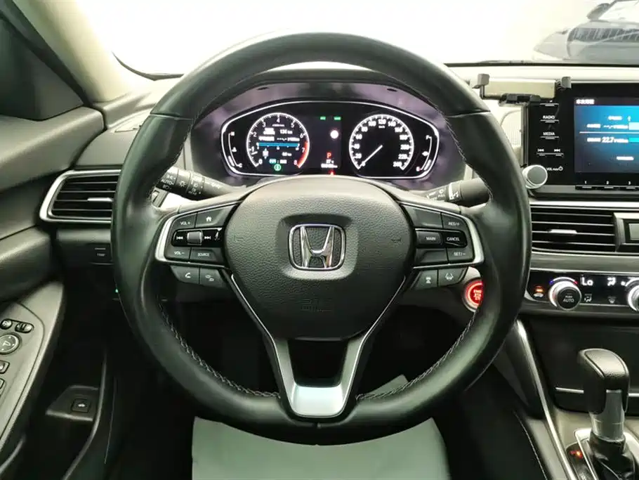 Honda Accord 2021 — фото 15