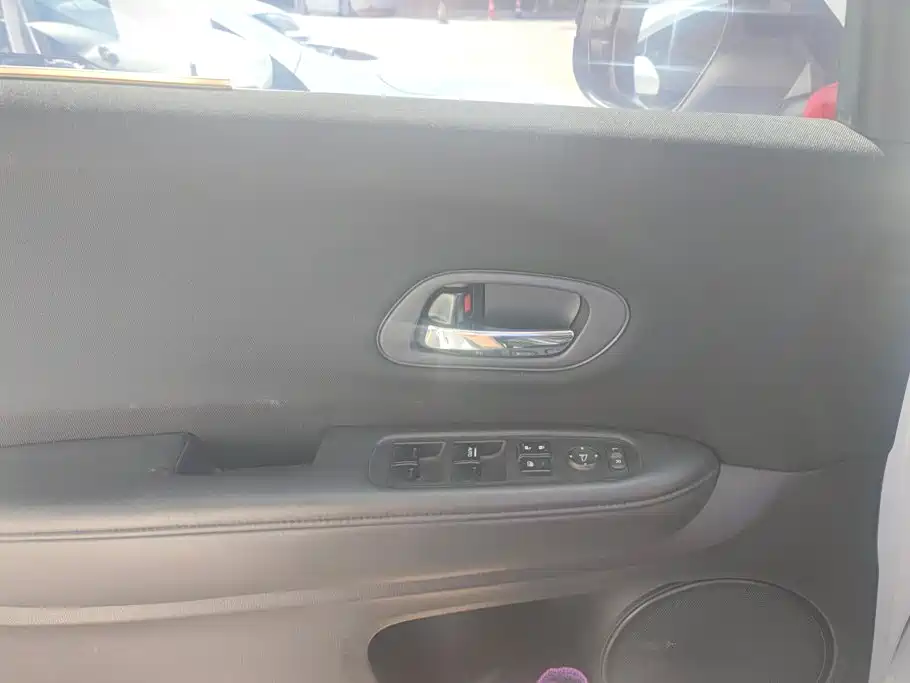 Honda Vezel 2015