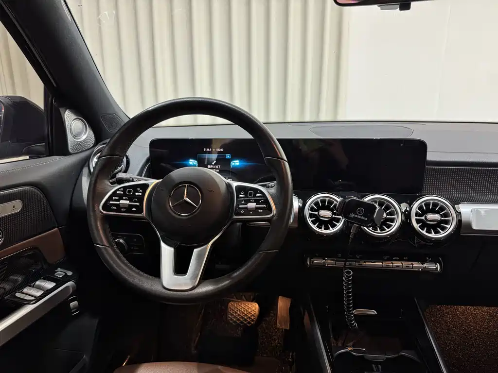 Mercedes-Benz GLB 2022 — фото 18