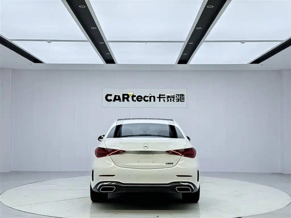 Mercedes-Benz C-Class 2023 — фото 6
