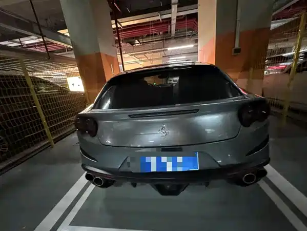 Ferrari GTC4Lusso 2017