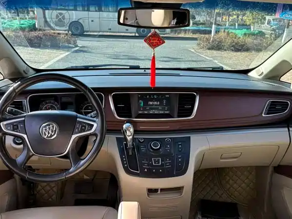 Buick GL8 2019