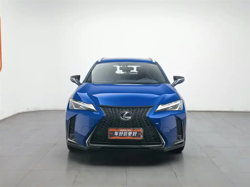 Lexus UX 2020 — фото 3
