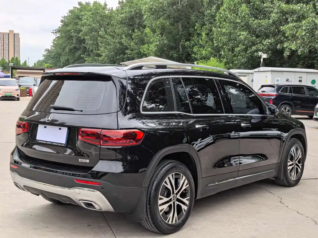 Mercedes-Benz GLB 2025 — фото 16