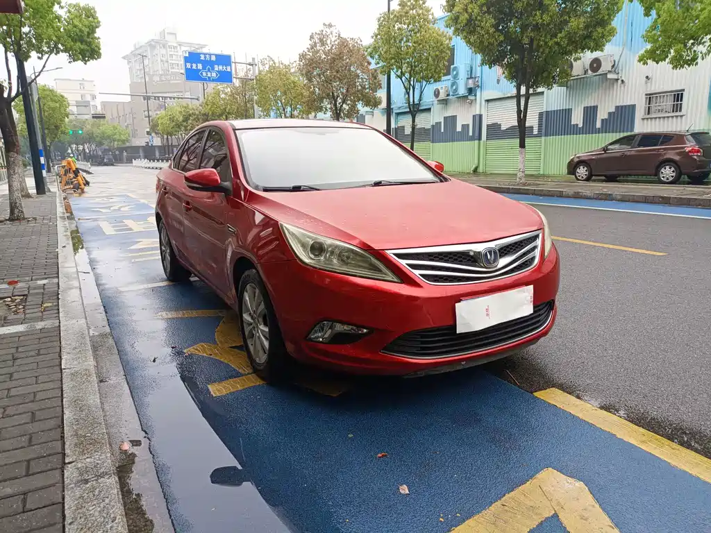 Changan Eado 2014 — фото 9