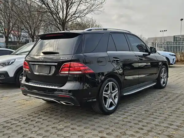 Mercedes-Benz GLE 2017