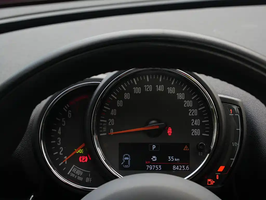 MINI Clubman 2020 — фото 20