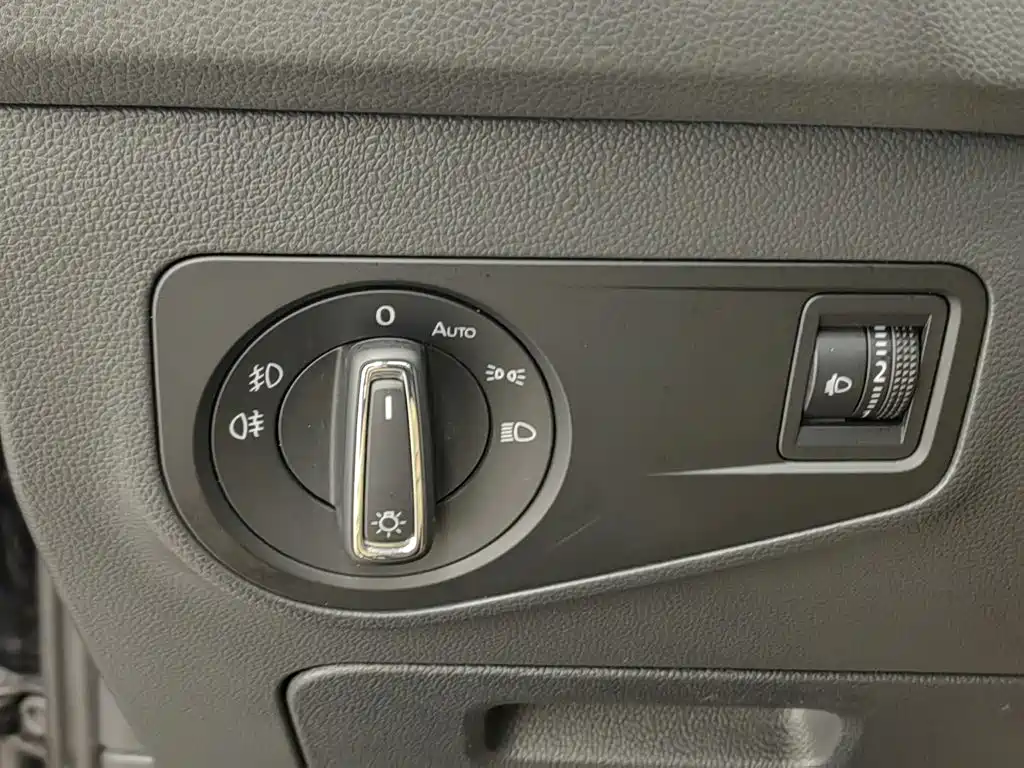 Volkswagen Tiguan L 2020 — фото 21