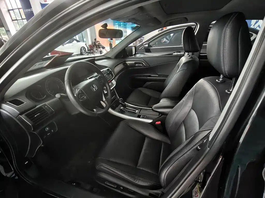 Honda Accord 2016 — фото 4