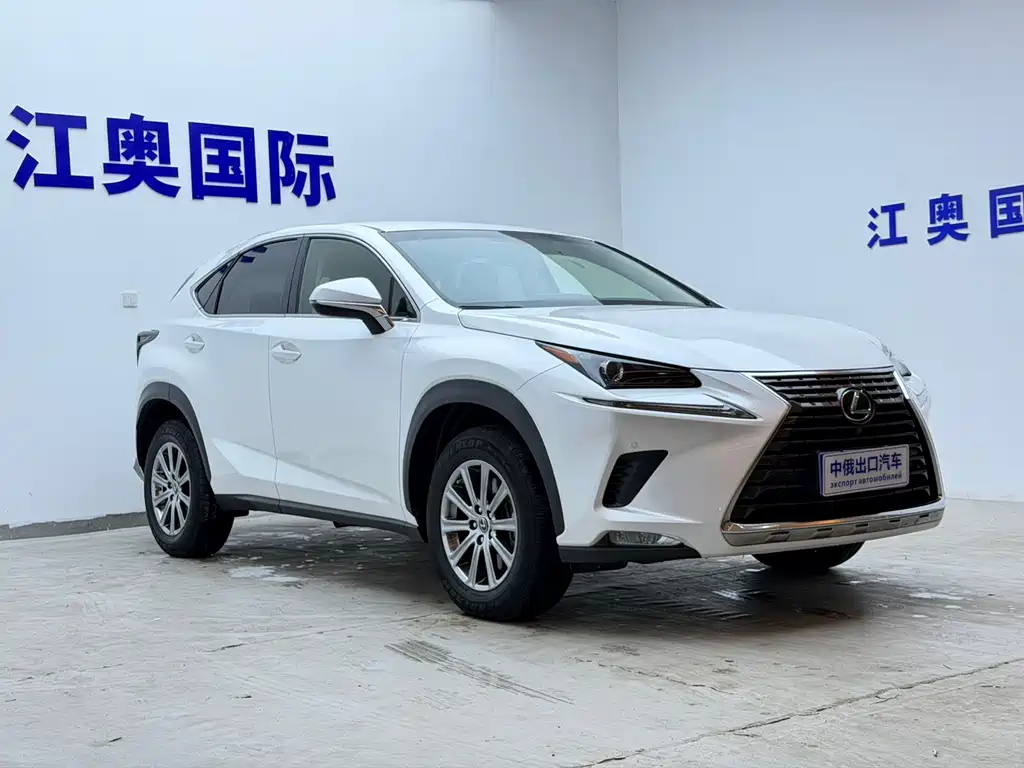 Lexus NX 2020 — фото 3