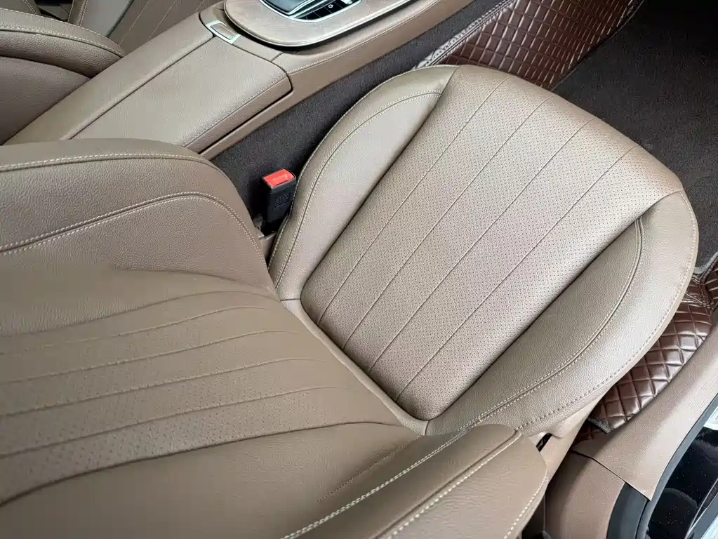 Mercedes-Benz E-Class 2023 — фото 24