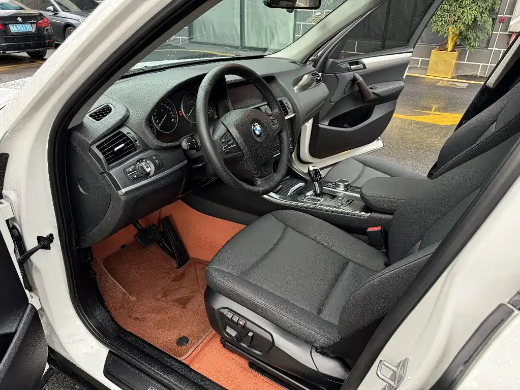 BMW X3 2017 — фото 9