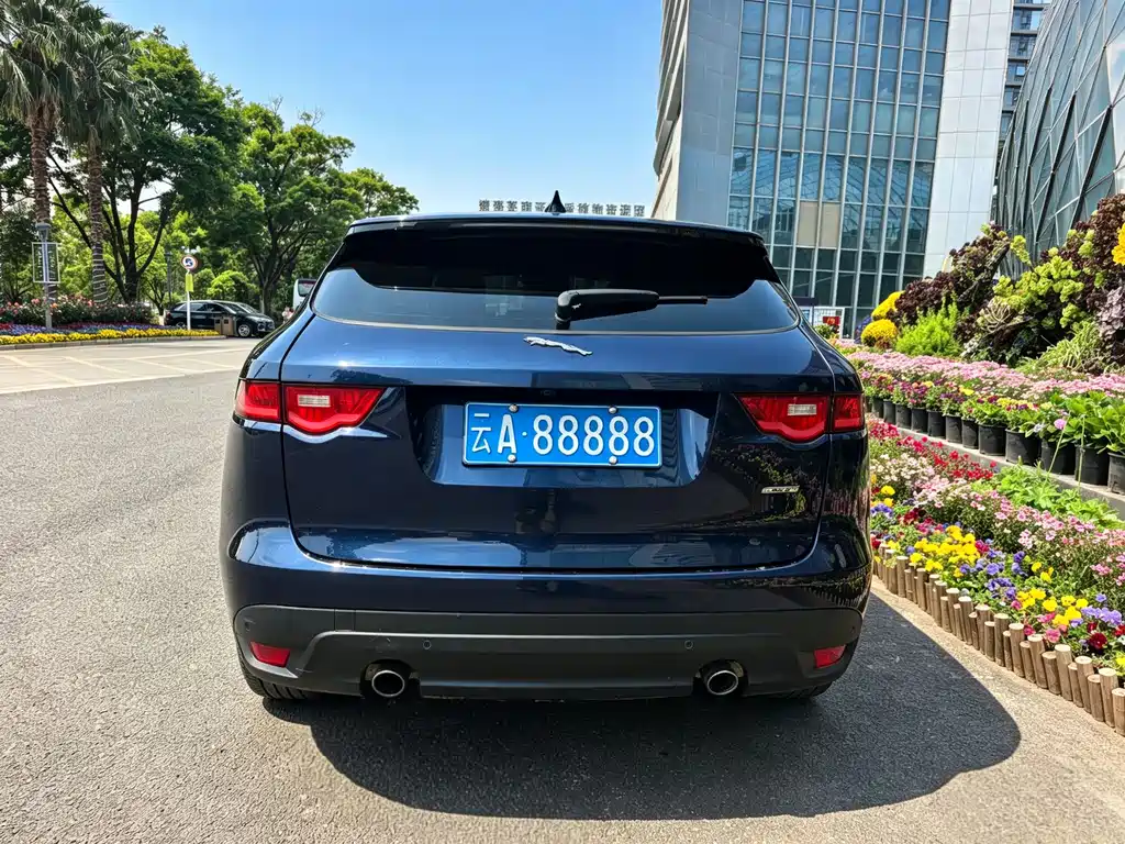 Jaguar F-PACE 2018 — фото 13