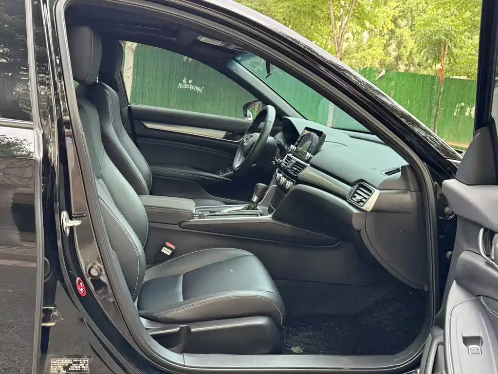 Honda Inspire 2022 — фото 11