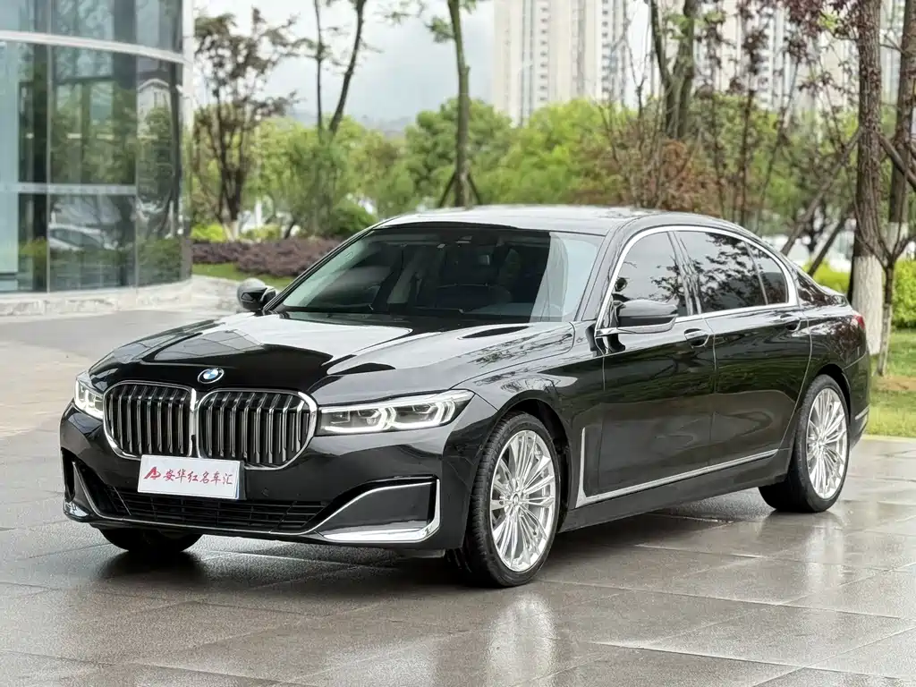 BMW 7 Series 2021 — фото 1